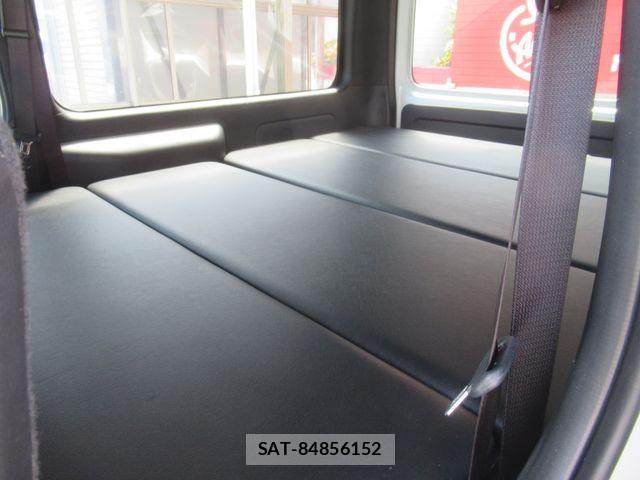 Toyota HIACE VAN 2026-06 8667046-8