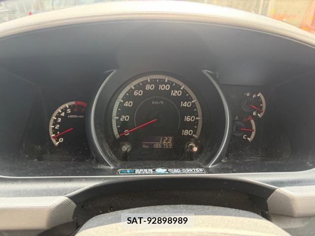 Toyota HIACE VAN 2009-10 8662060-15