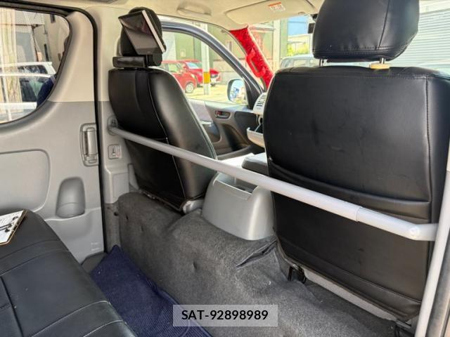 Toyota HIACE VAN 2009-10 8662060-6