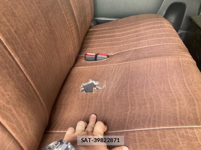 Toyota HIACE VAN 2023-03 8662037-9