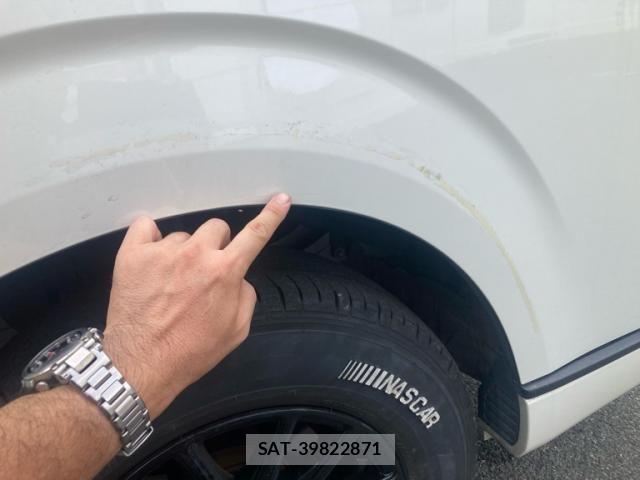 Toyota HIACE VAN 2023-03 8662037-18