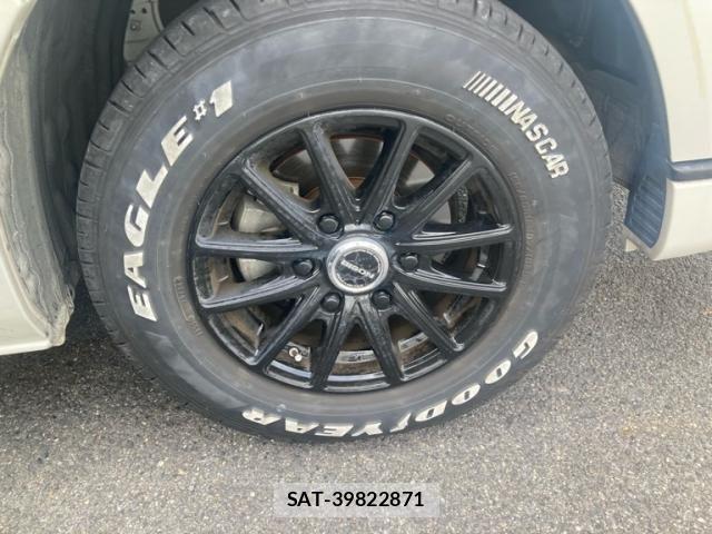 Toyota HIACE VAN 2023-03 8662037-5