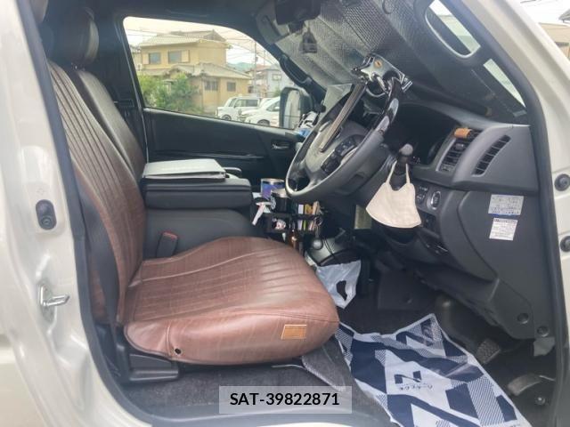 Toyota HIACE VAN 2023-03 8662037-7