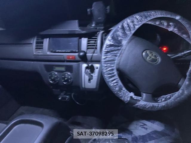 Toyota HIACE VAN 2013-09 8662059-19