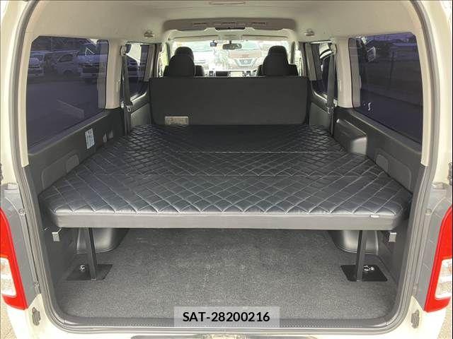 Toyota HIACE VAN 2014-09 8662054-15