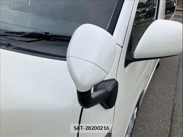 Toyota HIACE VAN 2014-09 8662054-24