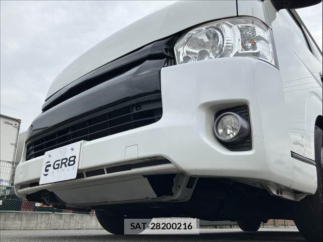 Toyota HIACE VAN 2014-09 8662054-26