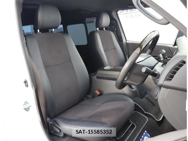 Toyota HIACE VAN 2020-11 8662031-11