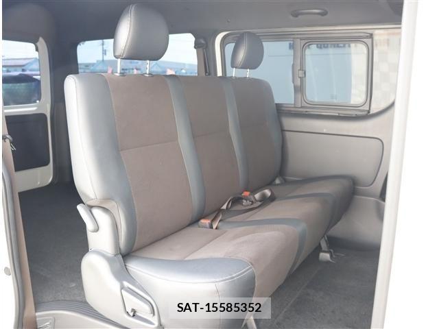 Toyota HIACE VAN 2020-11 8662031-12