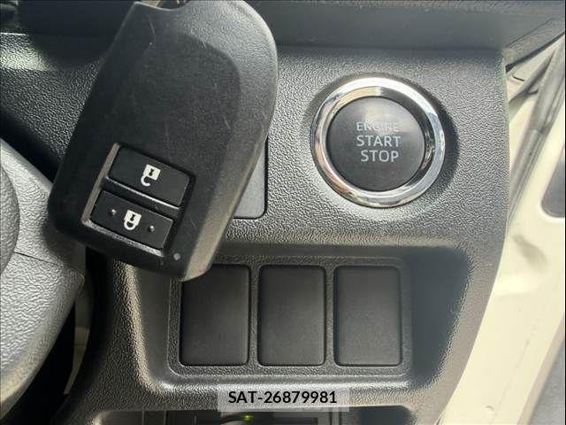 Toyota HIACE VAN 2018-12 8662038-17