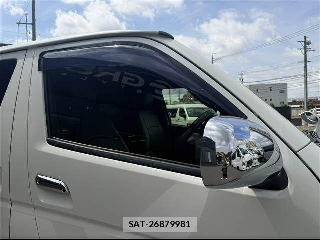 Toyota HIACE VAN 2018-12 8662038-29