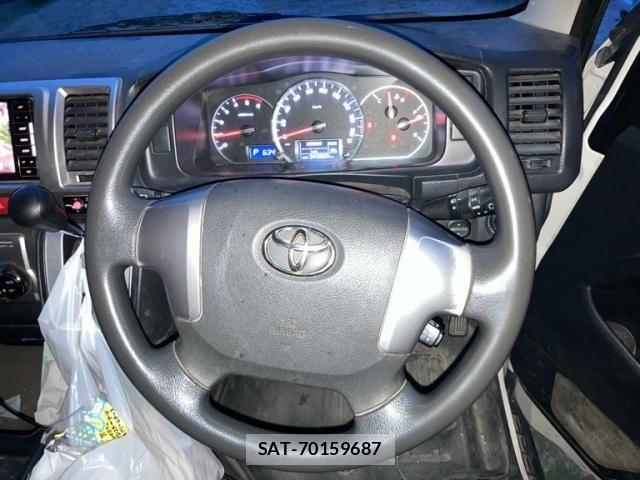Toyota HIACE VAN 2015-04 8662056-12