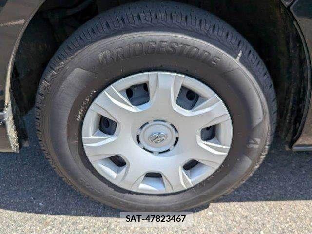 Toyota HIACE VAN 2019-08 8667051-18