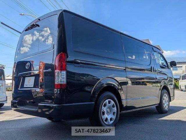 Toyota HIACE VAN 2019-08 8667051-22
