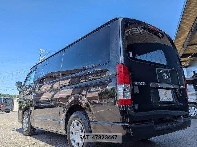 Toyota HIACE VAN 2019-08 8667051-24