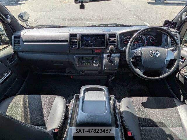 Toyota HIACE VAN 2019-08 8667051-2