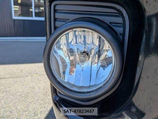 Toyota HIACE VAN 2019-08 8667051-29