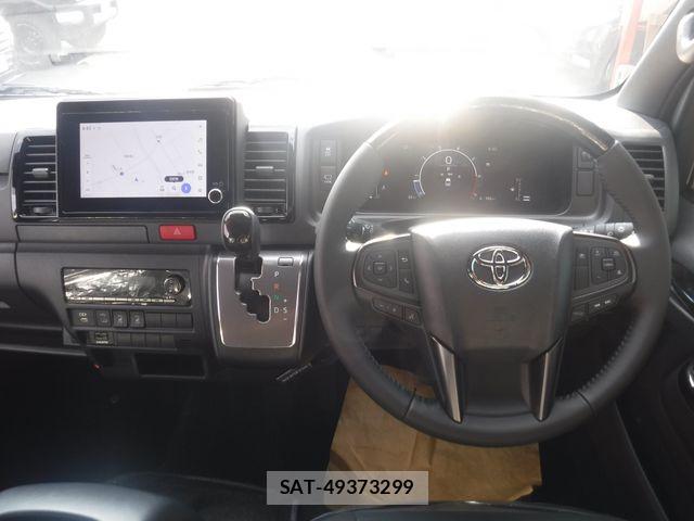 Toyota HIACE VAN 2026-08 8662030-10