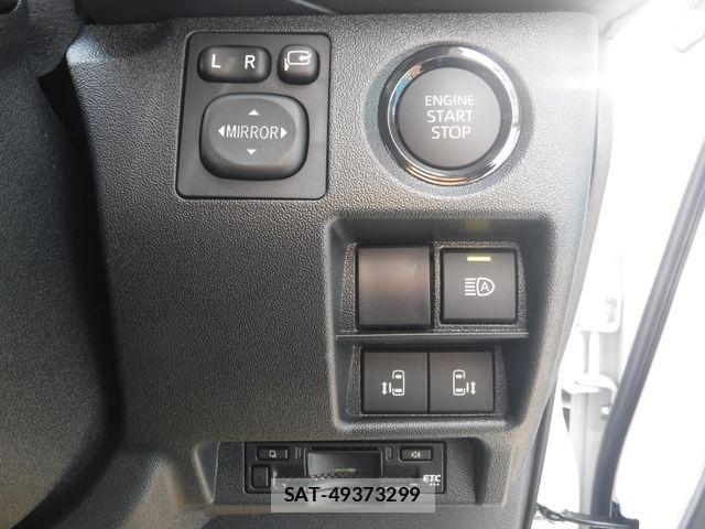 Toyota HIACE VAN 2026-08 8662030-17