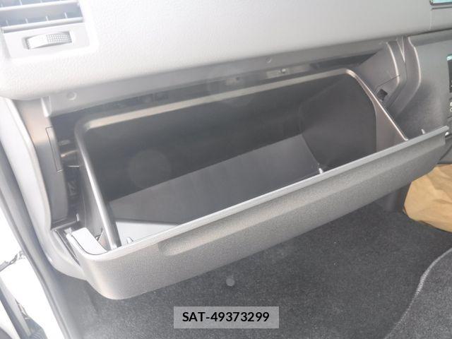 Toyota HIACE VAN 2026-08 8662030-24