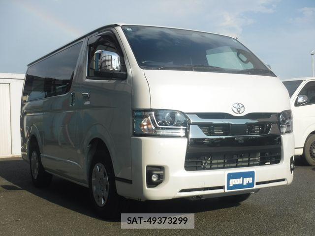 Toyota HIACE VAN 2026-08 8662030-2