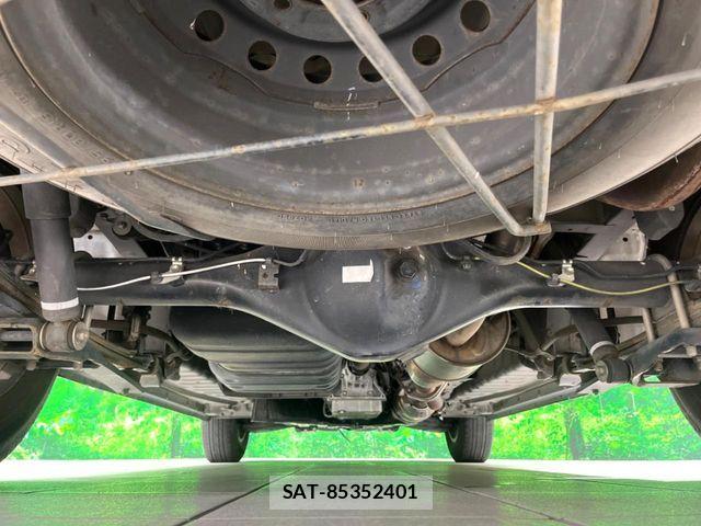 Toyota HIACE VAN 2014-09 8667053-18