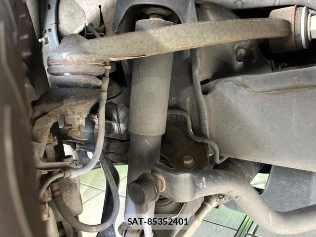 Toyota HIACE VAN 2014-09 8667053-19