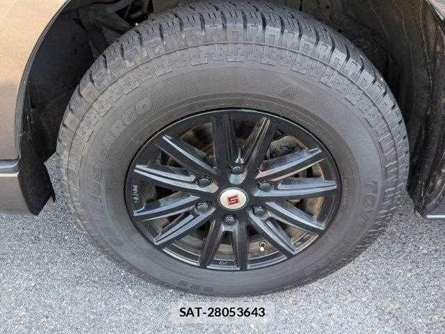 Toyota HIACE VAN 2019-12 8667052-15
