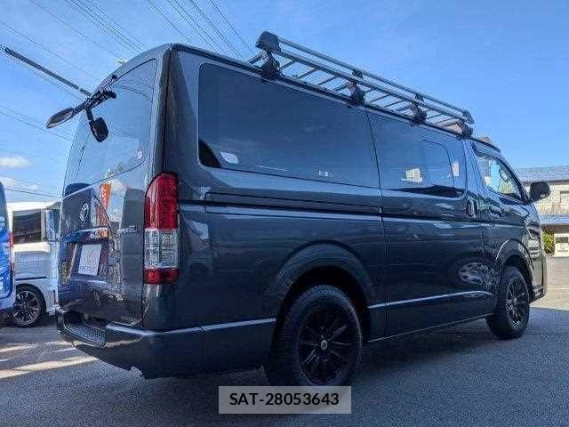 Toyota HIACE VAN 2019-12 8667052-19