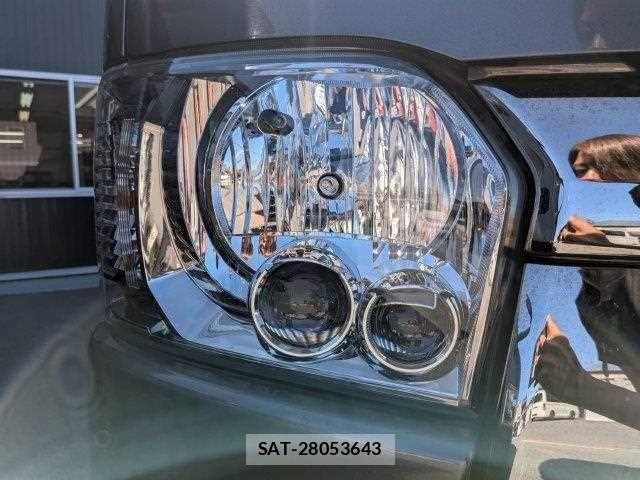 Toyota HIACE VAN 2019-12 8667052-24