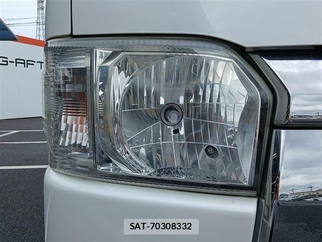 Toyota HIACE VAN 2014-03 8662050-11