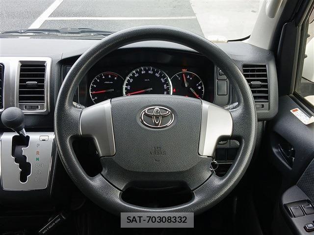 Toyota HIACE VAN 2014-03 8662050-17