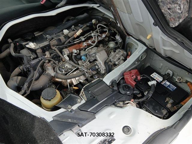 Toyota HIACE VAN 2014-03 8662050-19
