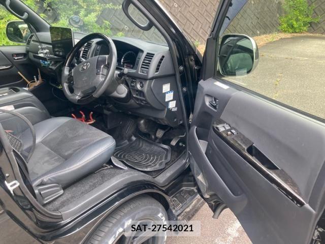Toyota HIACE VAN 2020-07 8662042-14