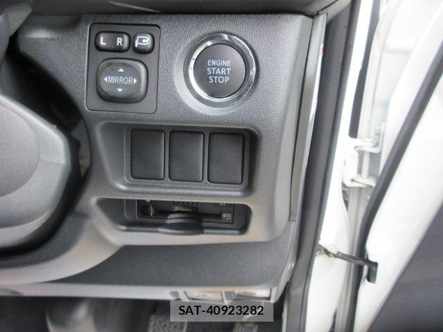 Toyota HIACE VAN 2023-09 8662036-14