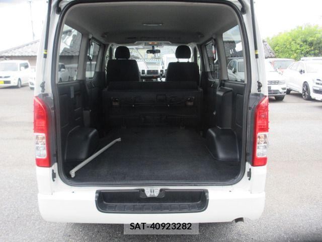 Toyota HIACE VAN 2023-09 8662036-6