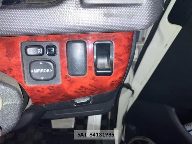 Toyota HIACE VAN 2010-02 8686809-19