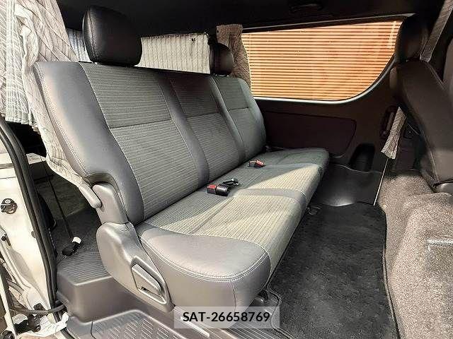 Toyota HIACE VAN 2025-10 8686800-11