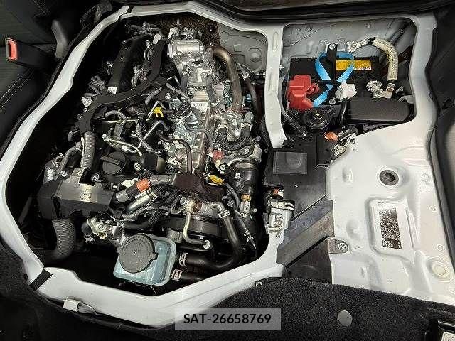Toyota HIACE VAN 2025-10 8686800-13