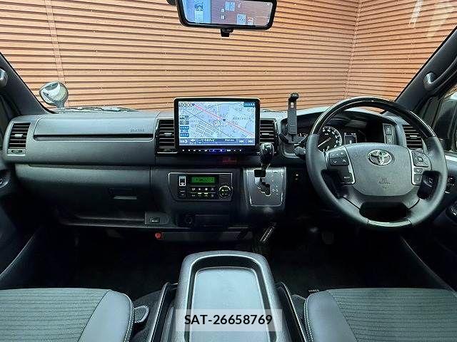 Toyota HIACE VAN 2025-10 8686800-1