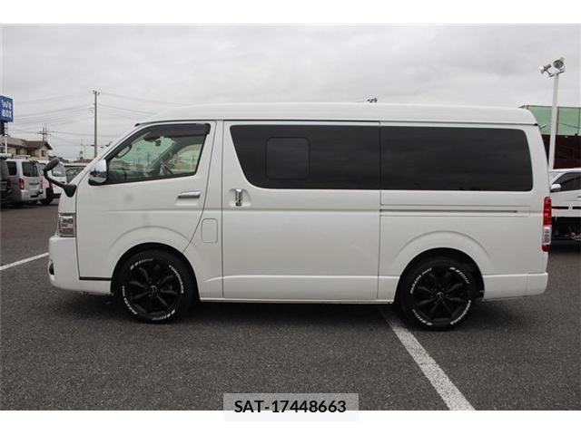 Toyota HIACE VAN 2018-04 8686802-13