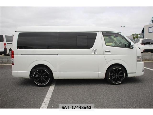 Toyota HIACE VAN 2018-04 8686802-17