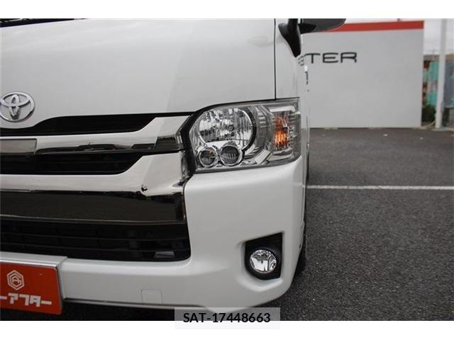 Toyota HIACE VAN 2018-04 8686802-26