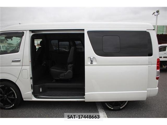 Toyota HIACE VAN 2018-04 8686802-3
