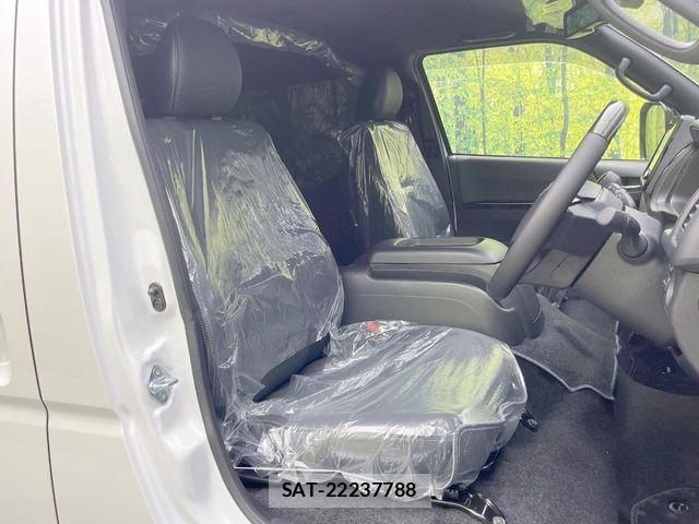 Toyota HIACE VAN 2026-07 8686798-7