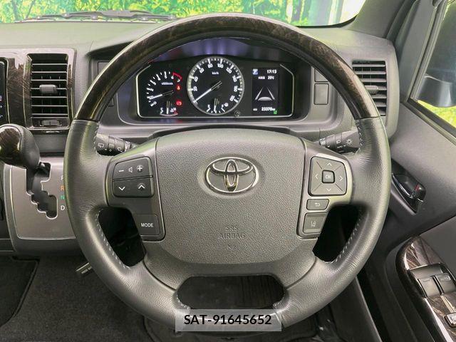 Toyota HIACE VAN 2020-09 8686801-10