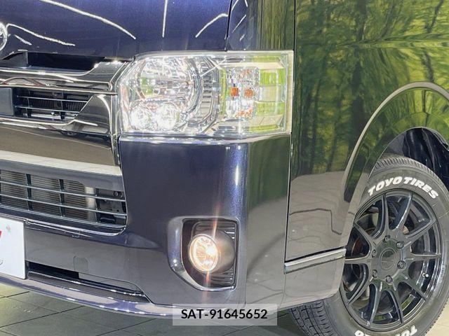 Toyota HIACE VAN 2020-09 8686801-11