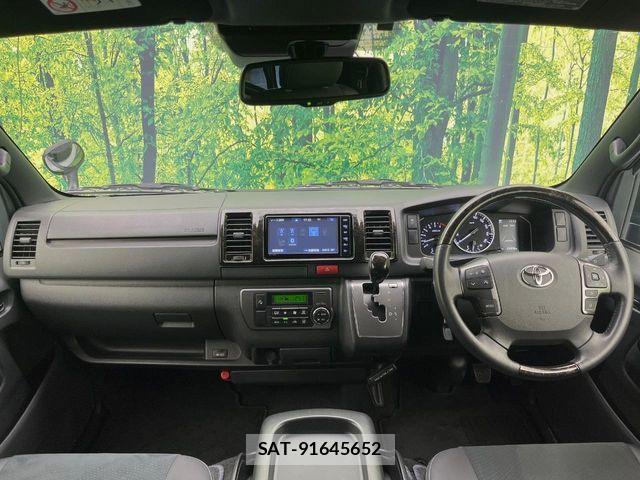 Toyota HIACE VAN 2020-09 8686801-1