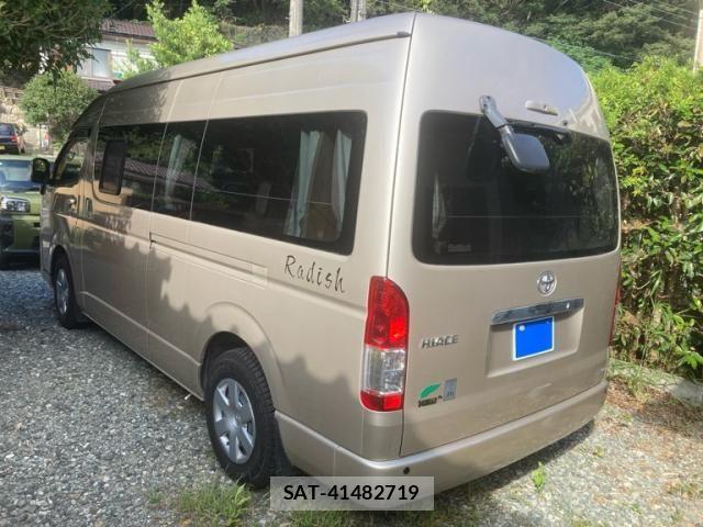Toyota HIACE VAN 2022-10 8686799-1