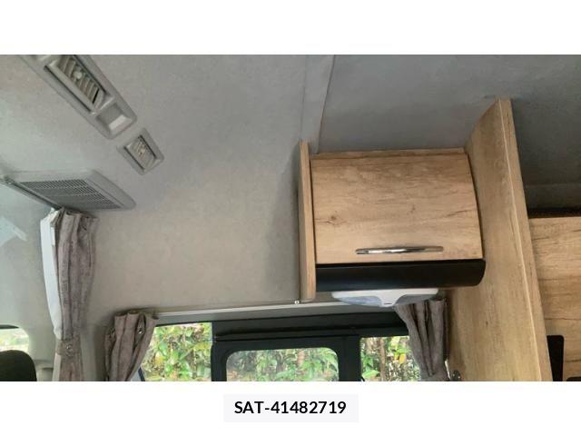 Toyota HIACE VAN 2022-10 8686799-22
